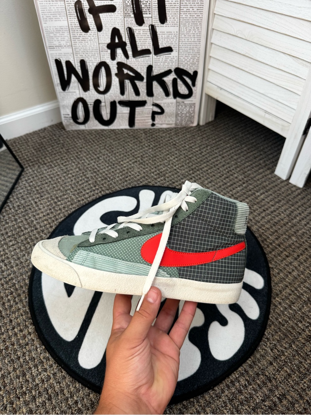 Nike Blazer Mid ’77 Patchwork Grey Green Red Men’s Size 9 – DD1162-300